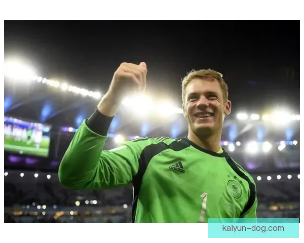 诺伊尔后场组织能力持续提升，助力球队防线稳定及进攻开展