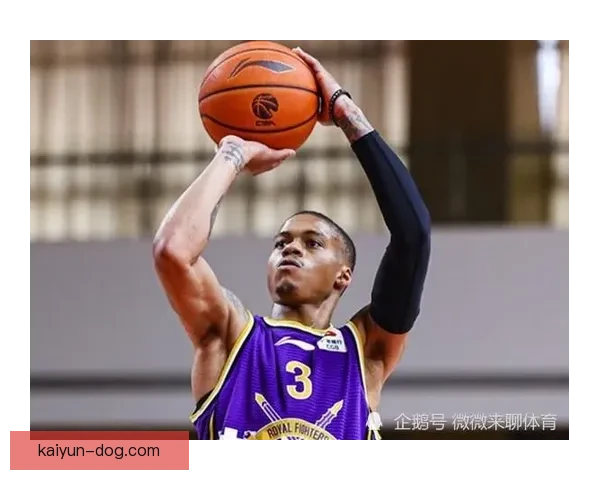 萨内比赛表现稳健，近期状态回暖备受关注