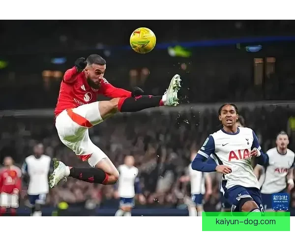 英超热刺迎战利物浦，状态回暖备受关注